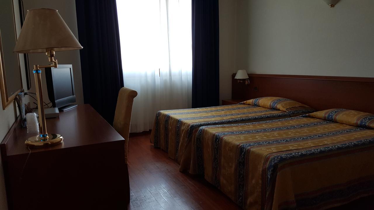 Hotel New Genziana Altavilla Vicentina Exterior foto